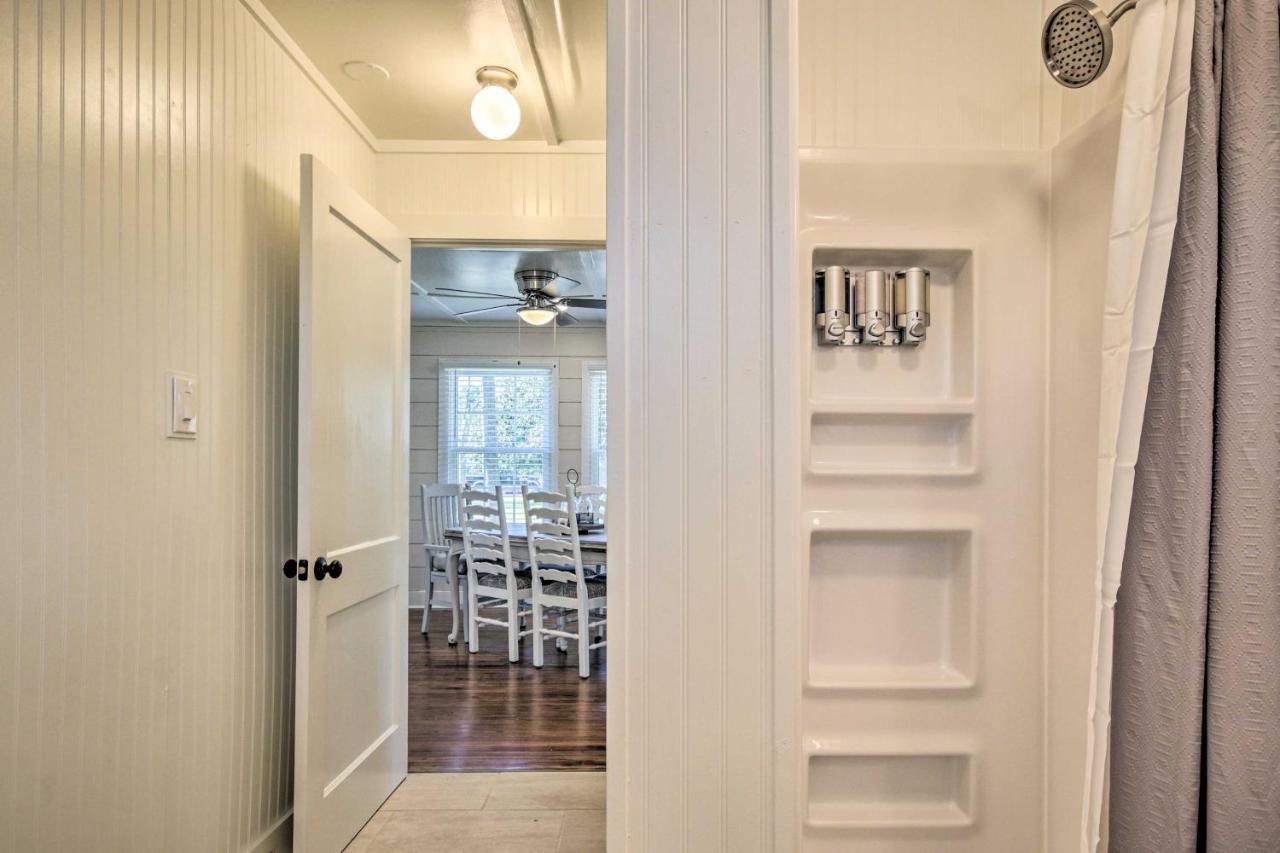 Charming Country Cottage, Walk To Main Street! Tomball Eksteriør billede
